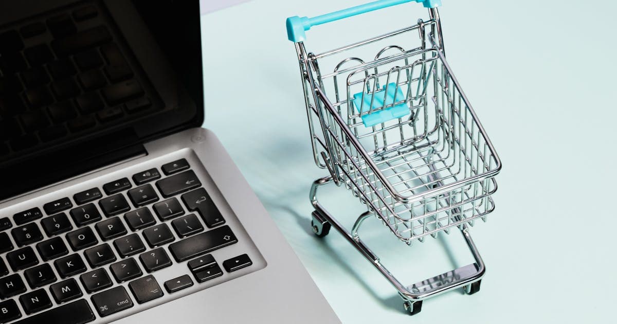 Upselling y cross-selling: cómo subir el ticket medio sin ser invasivo — Estrategias para aumentar el valor medio del pedido de forma natural. Los mejores momentos y las tácticas que funcionan.